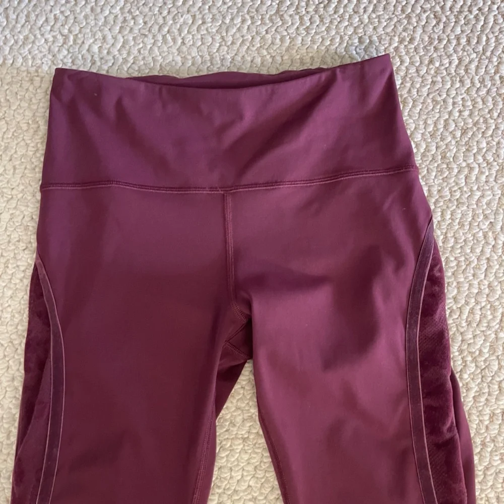 Lululemon Wunder Under High-Rise Tight Flocked 28" in Dark Adobe/Floral - Size 6 - Picture 6 of 14